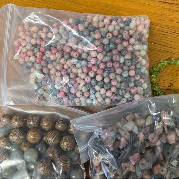 Lot of genuine stone, crystal, fossil and wood beads - Picture 6 of 6